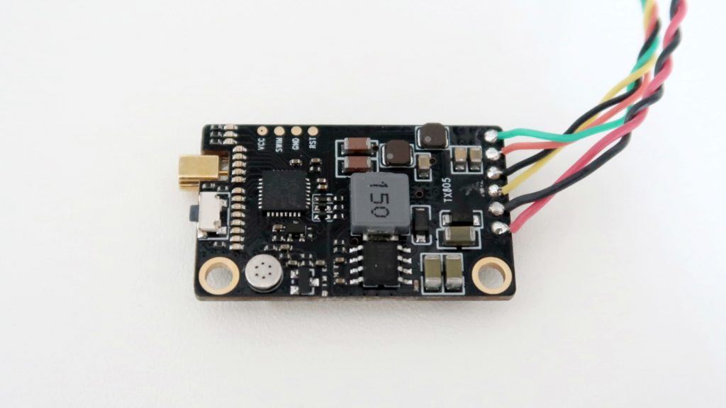 Eachine TX805 video transmitter bottom view