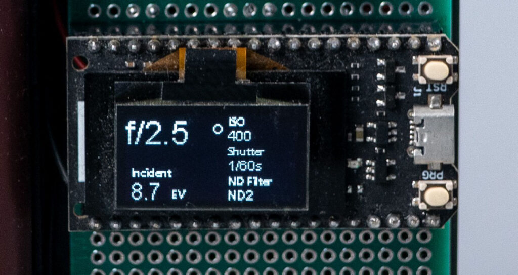 SSD1606 OLED shows computed aperture for given light, ISO and shutter