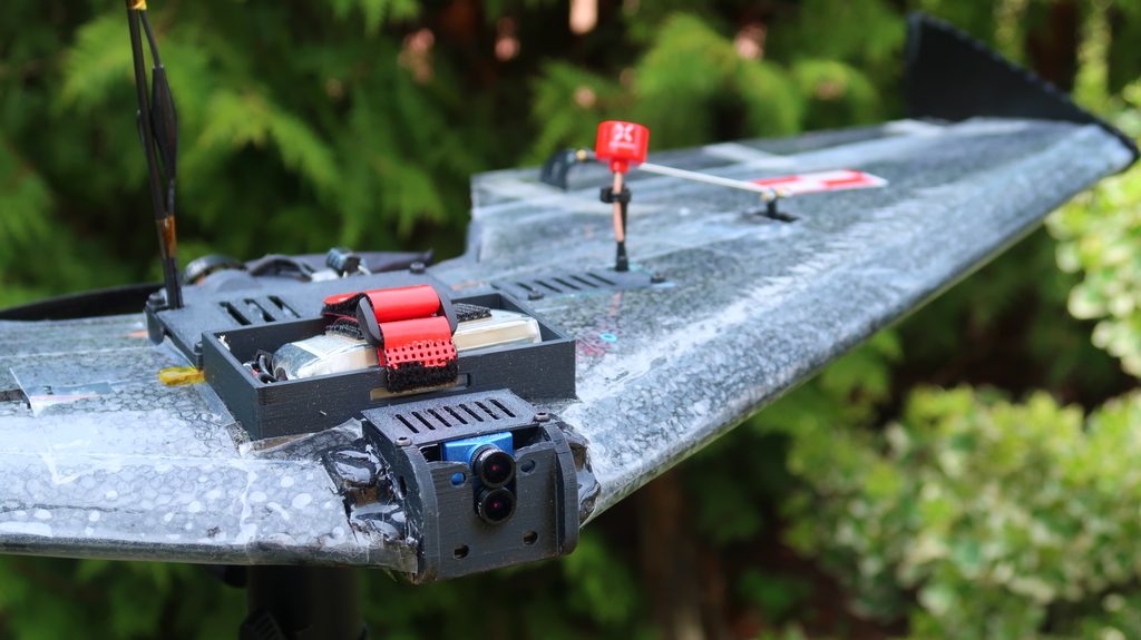 Foam flying wing with INAV